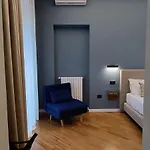 Deluxe Spaccanapoli Guest house 4*