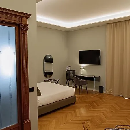 Deluxe Spaccanapoli 4* Neapel