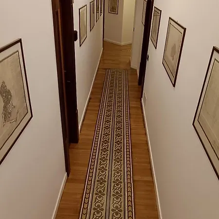 Deluxe Spaccanapoli Konukevi