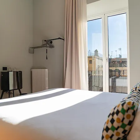 Konukevi Deluxe Spaccanapoli